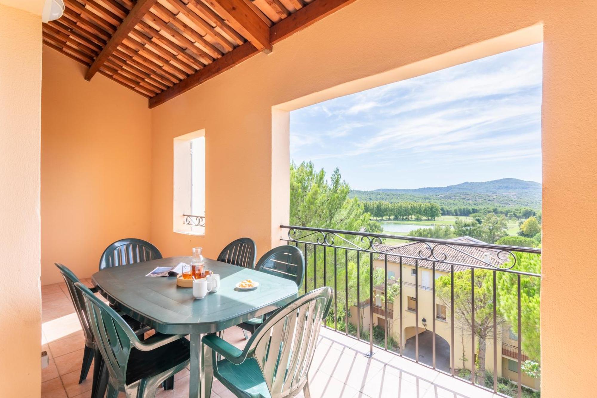 Village Pierre & Vacances Pont Royal En Provence Mallemort Exteriör bild