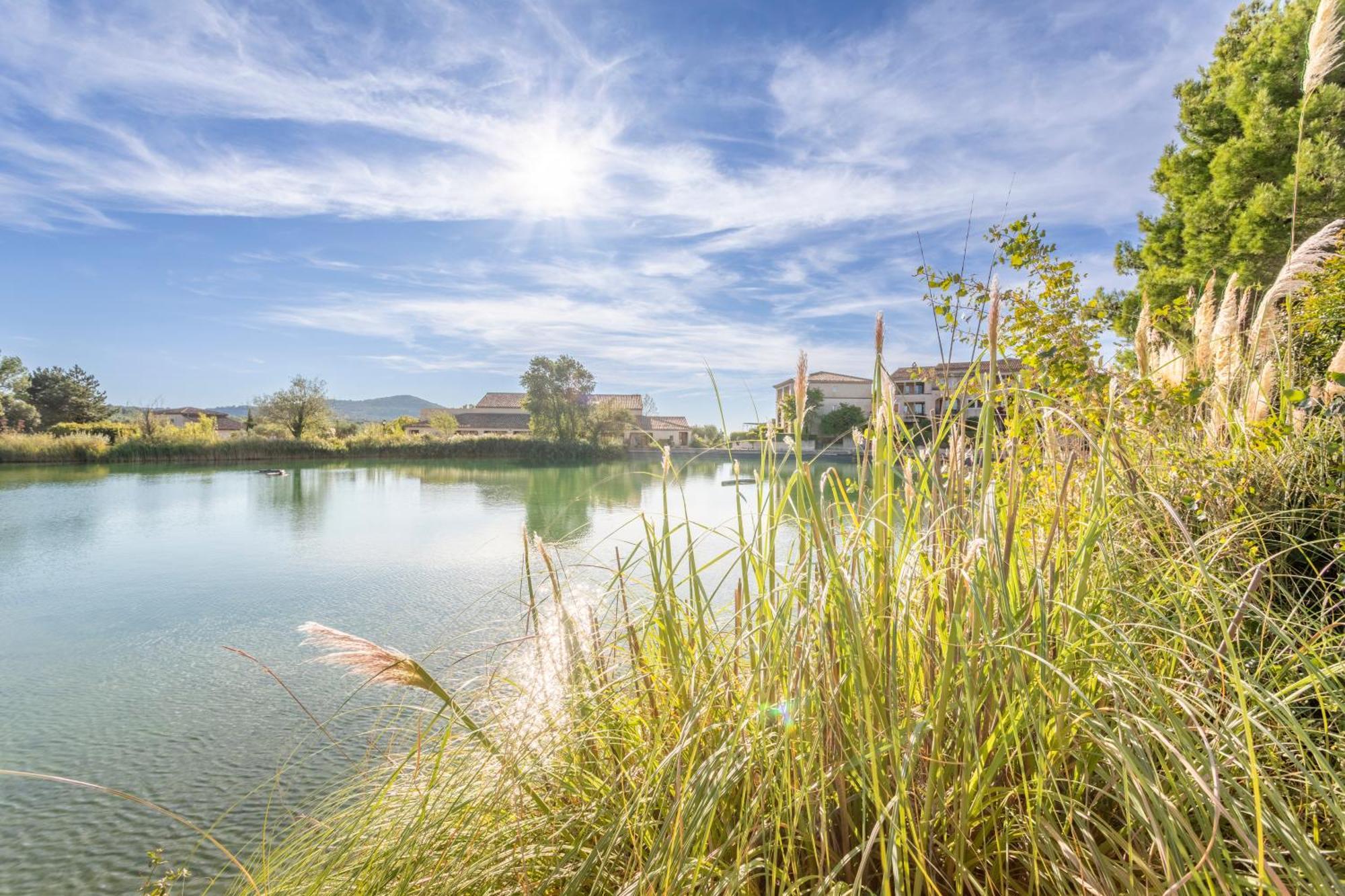 Village Pierre & Vacances Pont Royal En Provence Mallemort Exteriör bild