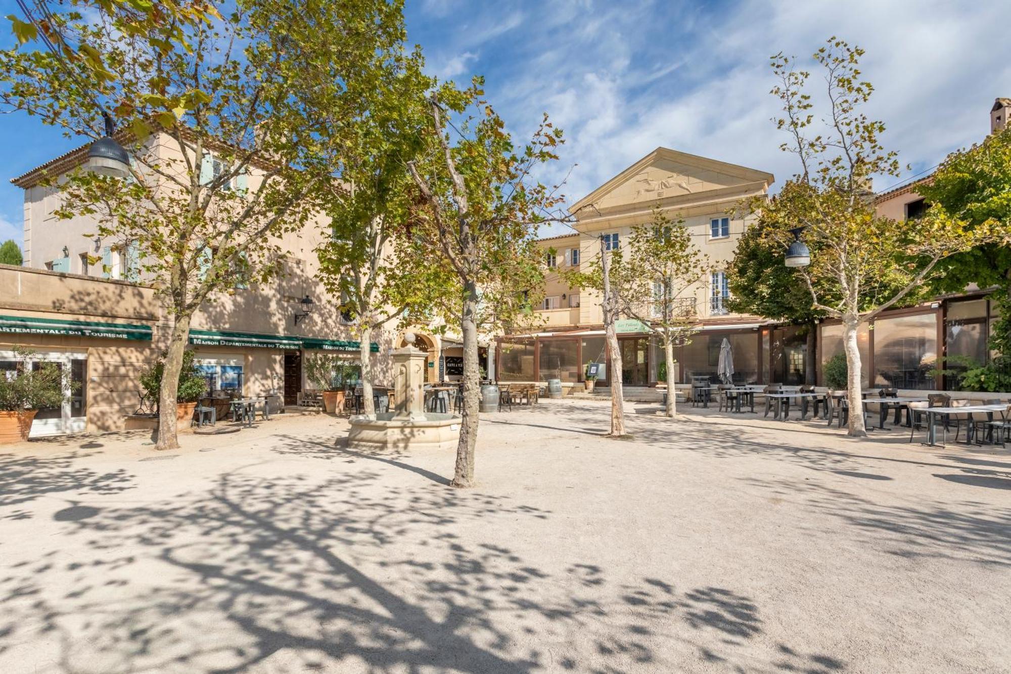Village Pierre & Vacances Pont Royal En Provence Mallemort Exteriör bild